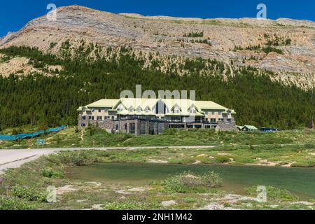 Alberta, Canada - Giugno 28 2021: Columbia Icefield Glacier Discovery Centre. Jasper National Park. Montagne Rocciose canadesi. Foto Stock