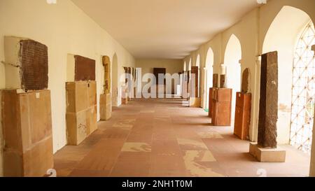 INDIA, MADHYA PRADESH, CHHATRAPUR, Novembre 2022, Vista interna del Museo Maharaja Chhatrasal, Mausahaniya Foto Stock