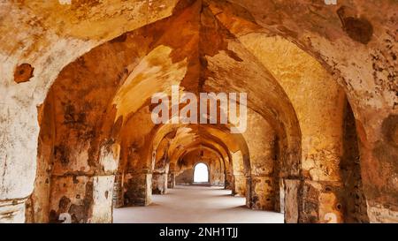Vista interna di Rani Roopmati Palace, Mandu, Dhar, Madhya Pradesh, India. Foto Stock