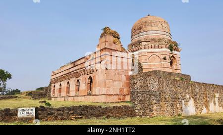 Vista di dai ki Chhoti Bahan ka Maqbara, Mandu, Madhya Pradesh, India. Foto Stock