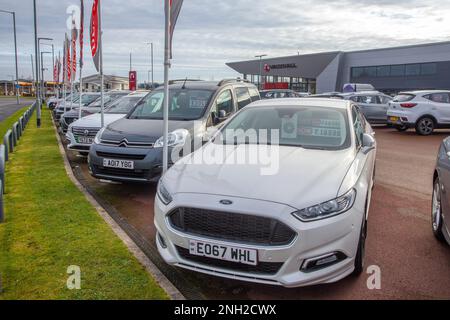 2017 White Ford Mondeo St-Line X Auto. Mondeo St-Line X Auto TDCI 180 Powershift Auto Start/Stop. Diesel Hatchback 1997 cc; automobili nuove e usate esposte per la vendita su concessionari piazzale & showroom, Preston UK Foto Stock