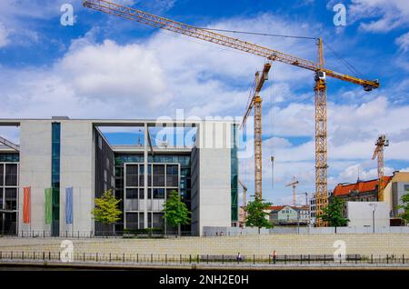 Nuovo complesso edilizio di Marie-Elisabeth-Lüders-Haus in costruzione, distretto governativo di Berlino, capitale della Repubblica federale di Germania. Foto Stock