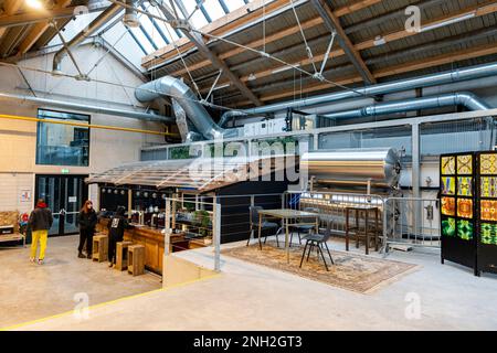 Tilburg, Nederkand. Het Kernteam van Veereniging i.o. Land van Noord Overlegt in Hall of Fame overr de plannen met het Tilburgse Buitengebied riccting Loon op Zand en hoe die te verwezelijken. Foto Stock