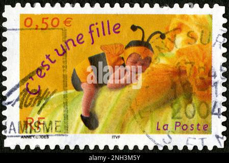 TIMBRE OBLITÉRÉ C'EST UNE FILLE. RF. LA POSTE. 0,50 € Foto Stock