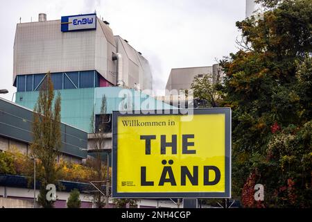 Controversa campagna di immagine dello stato di Baden-Wuerttemberg, che ora vuole essere il Laend, grande poster di fronte al Muenster calore combinato Foto Stock