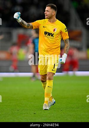 Gol Celebration Goalkeeper Rafal Gikiewicz FC Augusta FCA (01) WWK Arena, Augusta, Baviera, Germania Foto Stock