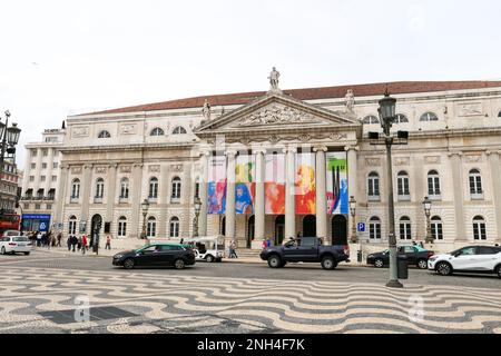 Lisbona, Portogallo - 21 ottobre 2022: Teatro Nazionale Dona Maria II in Piazza Rossio a Lisbona Foto Stock