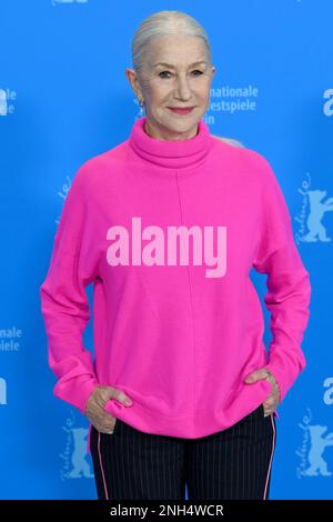 Berlino, Germania. 20th Feb, 2023. L'attrice britannica Helen Mirren partecipa alla fotocellula di Golda durante il Festival del Cinema di Berlino del 73rd al Grand Hyatt di Berlino lunedì 20 febbraio 2023. Foto di Paul Treadway/ Credit: UPI/Alamy Live News Foto Stock