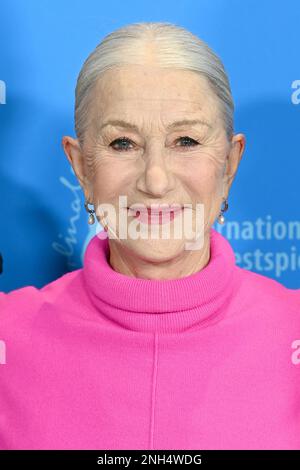 Berlino, Germania. 20th Feb, 2023. L'attrice britannica Helen Mirren partecipa alla fotocellula di Golda durante il Festival del Cinema di Berlino del 73rd al Grand Hyatt di Berlino lunedì 20 febbraio 2023. Foto di Paul Treadway/ Credit: UPI/Alamy Live News Foto Stock