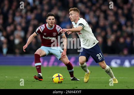 Londra, Regno Unito. 19th Feb, 2023. Dejan Kulusevski di Tottenham Hotspur in azione (21). Partita della Premier League, Tottenham Hotspur contro West Ham Utd allo stadio Tottenham Hotspur di Londra domenica 19th febbraio 2023. Questa immagine può essere utilizzata solo per scopi editoriali. Solo per uso editoriale, licenza richiesta per uso commerciale. Non è utilizzabile nelle scommesse, nei giochi o nelle pubblicazioni di un singolo club/campionato/giocatore. pic di Andrew Orchardr/Andrew Orchard sports photography/Alamy Live news Credit: Andrew Orchard sports photography/Alamy Live News Foto Stock