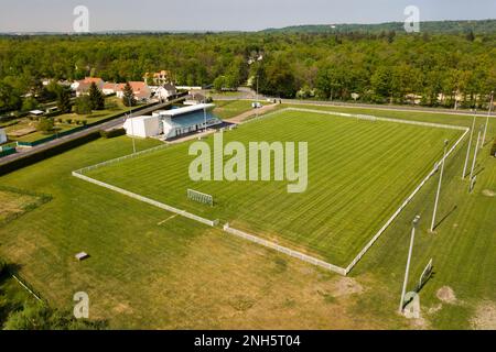 Veduta aerea del campo di calcio vuoto Green - gioco di calcio. Foto Stock
