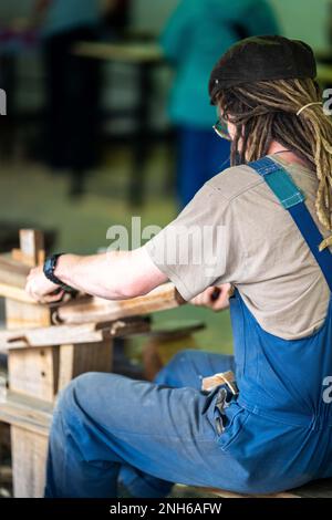 barche in legno a mano a hobart tasmania al festival delle barche in legno. lavorazione del legno a mano in australia Foto Stock