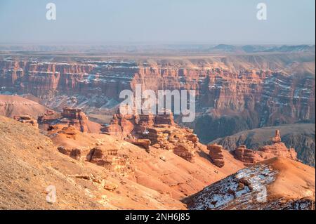 Splendida vista panoramica del canyon di Charyn nel Charyn National Park, Kazakistan Foto Stock