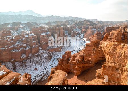 Splendida vista panoramica del canyon di Charyn nel Charyn National Park, Kazakistan Foto Stock