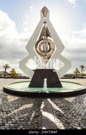 Scultura del vento di Cesar Manrique, Santa Cruz de Tenerife, Isole Canarie Foto Stock