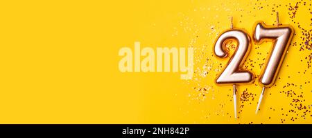 27 anni di celebrazione. Banner di saluto. Foto Stock