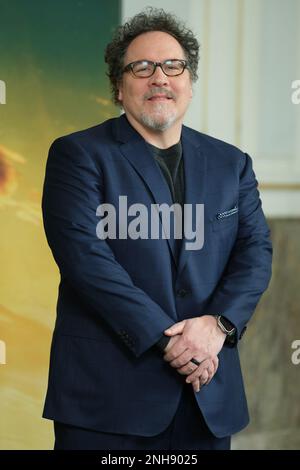 Madrid, Spagna. 21st Feb, 2023. Il regista Jon Favreau promuove la terza stagione della serie Disney originale, Star Wars: Il Mandaloriano al Ritz Carlton Hotel il 21 febbraio 2023 a Madrid, Spagna. (Foto di Oscar Gonzalez/NurPhoto) Credit: NurPhoto SRL/Alamy Live News Foto Stock