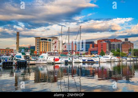 Erie, Pennsylvania, USA città del centro città sul lago al mattino. Foto Stock