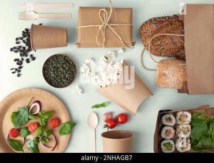 Raccolta di alimenti sani in imballaggi alimentari eco-sostenibili Foto Stock