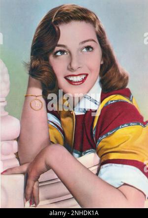 1953 c : l'attrice italiana ANNAMARIA PIERANGELI ( PIER ANGELI - Cagliari , Italia 1932 - Roma , 1971 ) a Hollywood , publicity stills . In questa foto Pierangeli era vestito con una camicia EMILIIO PUCCI - GIOIELLO - GIOIELLI - braccialetto - bracciale - oro - GIOIELLERIA - GIOIELLERIA - GIOIELLERIA - sorriso - sorriso - sorriso ---- Archivio GBB Foto Stock