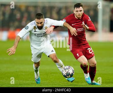 Liverpool, Regno Unito. 21st Feb, 2023. Daniel Carvajal del Real Madrid si batte con Andrew Robertson di Liverpool durante la partita della UEFA Champions League ad Anfield, Liverpool. Il credito per le immagini dovrebbe essere: Andrew Yates/Sportimage Credit: Sportimage/Alamy Live News Foto Stock