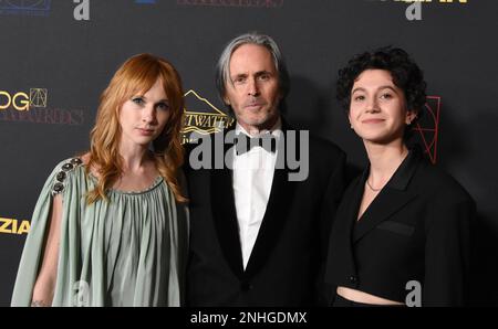 Los Angeles, California, USA 18th Febbraio 2023 (L-R) Charlotte Harrison, Keith Raywood e Sabrina Lederer partecipano al 27th° premio annuale Art Directors Guild Awards all'InterContinental Los Angeles Downtown il 18 Febbraio 2023 a Los Angeles, California, USA. Foto di Barry King/Alamy Stock Photo Foto Stock