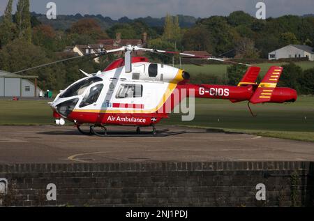 Un'ambulanza aerea MD-902 all'Aerodromo di Redhill Foto Stock