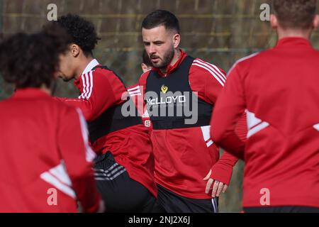 L'Aron Donnum di Standard è stato raffigurato durante una sessione di allenamento aperto della squadra di calcio belga Standard de Liege, mercoledì 22 febbraio 2023 a Liegi, in preparazione del gioco di questa settimana nel concorso nazionale. I fan sono invitati a partecipare a questo corso, durante le vacanze scolastiche. FOTO DI BELGA BRUNO FAHY Foto Stock