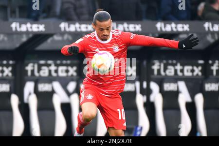 Bundesliga, Borussia Park Mönchengladbach: Borussia Mönchengladbach vs FC Bayern München; Leroy sane (FCB) Foto Stock