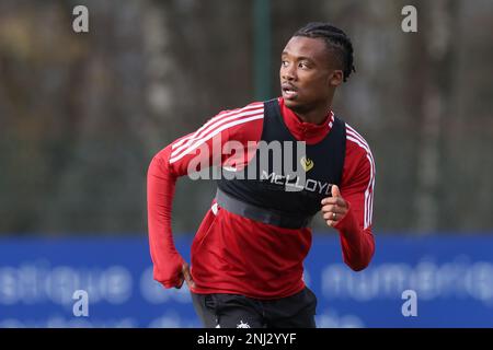 William Balikwisha di Standard ha raffigurato durante una sessione di allenamento aperto della squadra di calcio belga Standard de Liege, mercoledì 22 febbraio 2023 a Liegi, in preparazione del gioco di questa settimana nel concorso nazionale. I fan sono invitati a partecipare a questo corso, durante le vacanze scolastiche. FOTO DI BELGA BRUNO FAHY Foto Stock