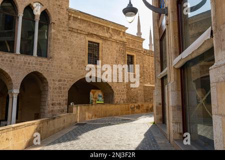 Vista su Piazza Nijmeh a Beirut. Architettura tradizionale nel centro storico di Beirut. Libano. Foto Stock