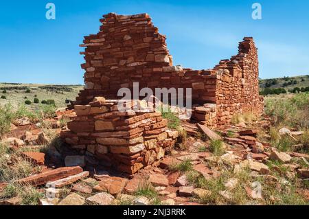 Rovine di Anasazi in un luminoso giorno di sole d'estate, Wupatki National Monument Foto Stock