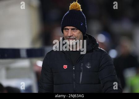 Joe Dunne, assistente manager della contea di Newport, durante la partita della Sky Bet League 2 tra Hartlepool United e Newport County a Victoria Park, Hartlepool, martedì 21st febbraio 2023. (Foto: Mark Fletcher | NOTIZIE MI) Credit: NOTIZIE MI & Sport /Alamy Live News Foto Stock