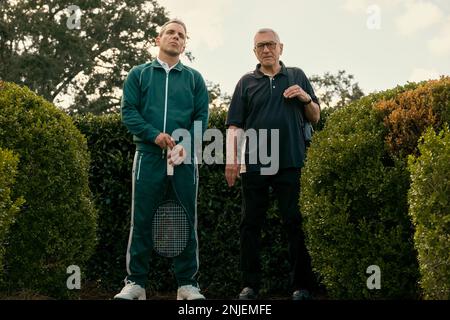 DATA DI RILASCIO: 26 maggio 2023. TITOLO: A proposito di Mio Padre. CASA DI PRODUZIONE: Lionsgate. DIRETTORE: Laura Terruso. TRAMA: Quando Sebastian dice al suo vecchio padre italiano immigrato salvo che sta per proporre alla sua ragazza tutta americana, salvo insiste sul crash di un fine settimana con i suoi genitori tony. PROTAGONISTI: SEBASTIAN MANISCALCO come Sebastian, ROBERT DE NIRO come salvo. (Credit Image: © Lionsgate/Entertainment Pictures/ZUMAPRESS.com) SOLO PER USO EDITORIALE! Non per USO commerciale! Foto Stock