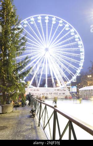 CERCHIO,PARCO DEI DIVERTIMENTI Foto Stock