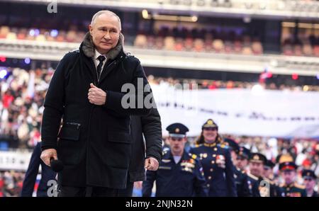 Concerto Gloria ai difensori della Patria in vista del 23 febbraio, il Presidente ha parlato in un rally-concerto dedicato al difensore della Patria Day allo Stadio Luzhniki. Foto:Ufficio presidenziale russo Foto Stock
