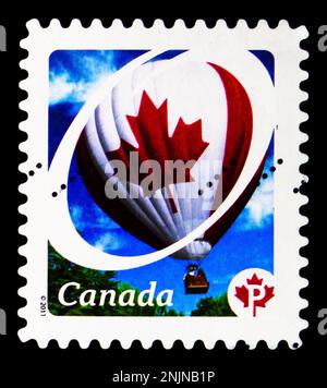 MOSCA, RUSSIA - 15 FEBBRAIO 2023: Francobollo stampato in Canada mostra Hot Air Balloon, Canadian Pride - Definitives serie 2011, circa 2011 Foto Stock
