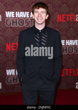 Hollywood, Stati Uniti. 22nd Feb, 2023. Scott Kress arriva alla prima di Netflix abbiamo un fantasma tenuto al Tudum Theater di Hollywood, CA Mercoledì, 22 febbraio 2023 . (Foto di Juan Pablo Rico/Sipa USA) Credit: Sipa USA/Alamy Live News Foto Stock