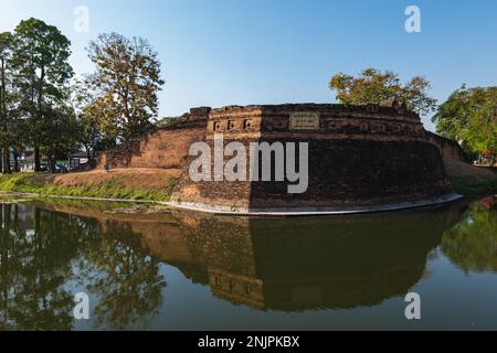 Katam Corner e fossato della vecchia città di chiang mai in thailandia. Foto Stock