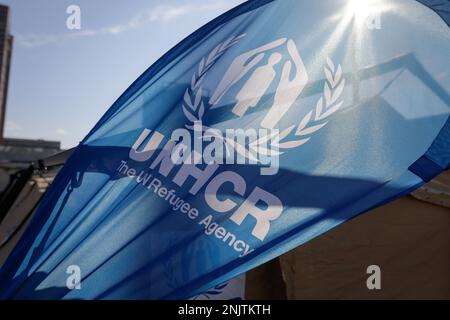 Bucarest, Romania - 23 febbraio 2023: L'UNHCR, il logo dell'Agenzia delle Nazioni Unite per i rifugiati. Foto Stock