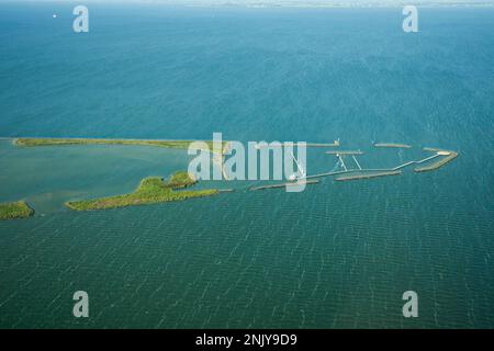 Riserva naturale Kreupel a Ijsselmeer, paesi bassi. Vista dall'aria. Foto Stock