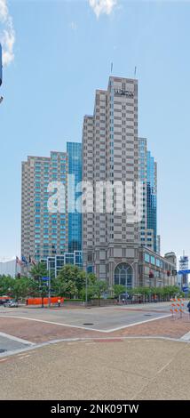 Parte del Liberty Center, l'hotel Westin Pittsburgh è collegato alla Federated Tower e al David L. Lawrence Convention Center. Foto Stock