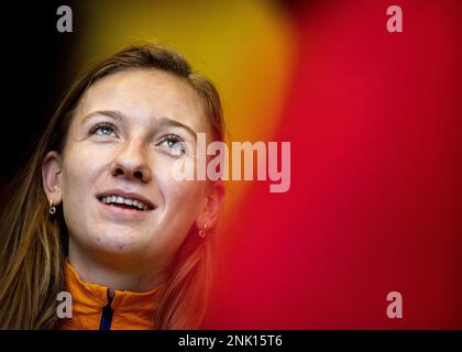 ARNHEM - Olanda, 23/02/2023, Femke Bol durante una riunione stampa dell'Unione Atletica a Papendal in vista dei campionati europei indoor di Istanbul all'inizio di marzo. ANP KOEN VAN WEEL Foto Stock