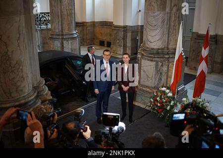 Danimarca / Copenaghen - 23/02/2023, Thibault Savary / le Pictorium - PM polacco in Danimarca per un incontro con il PM danese mette Frederiksen in merito al primo anno di guerra in Ucraina. - 23/2/2023 - Danimarca / Copenaghen - il danese PM mette Frederiksen accoglie il polacco PM Mateusz Morawiecki a Christiansborg per un incontro sul primo anno del conflitto in Ucraina. Foto Stock