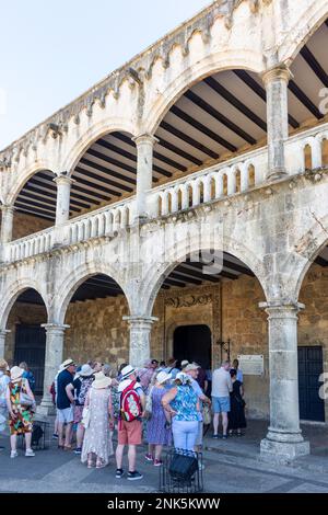 Alcázar de Colón, Plaza de la Espana de la Hispanidad, Santo Domingo, Repubblica Dominicana, grandi Antille, Caraibi Foto Stock