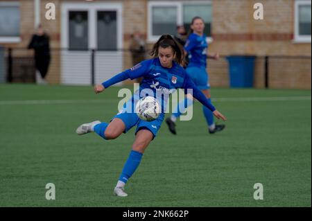 Cirencester, Inghilterra 28 novembre 2021. Vitality Women's fa Cup seconda partita vera e propria tra Cheltenham Town Ladies e Southampton Women. Credito: Foto Stock