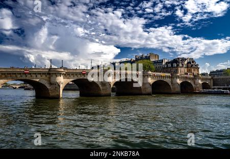 Ponte Pont Neuf sulla Senna a Parigi, Francia Foto Stock