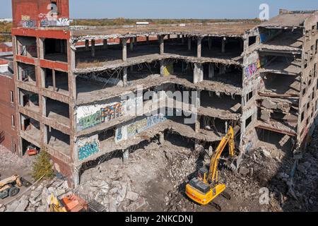 Demolizione di una parte del piano abbandonato Packard, Detroit, Michigan Foto Stock