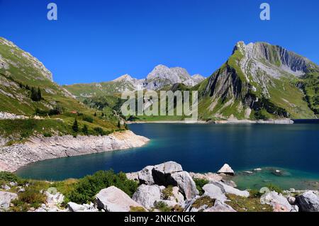 Spullersee, serbatoio alla fonte del Lech, Vorarlberg, sullo sfondo il Goppelspitze, Austria Foto Stock