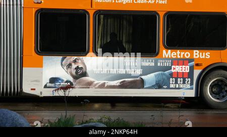 Los Angeles, California, USA 22nd Febbraio 2023 fermata dell'autobus Creed III con Michael B. Jordan il 22 Febbraio 2023 a Los Angeles, California, USA. Foto di Barry King/Alamy Stock Photo Foto Stock